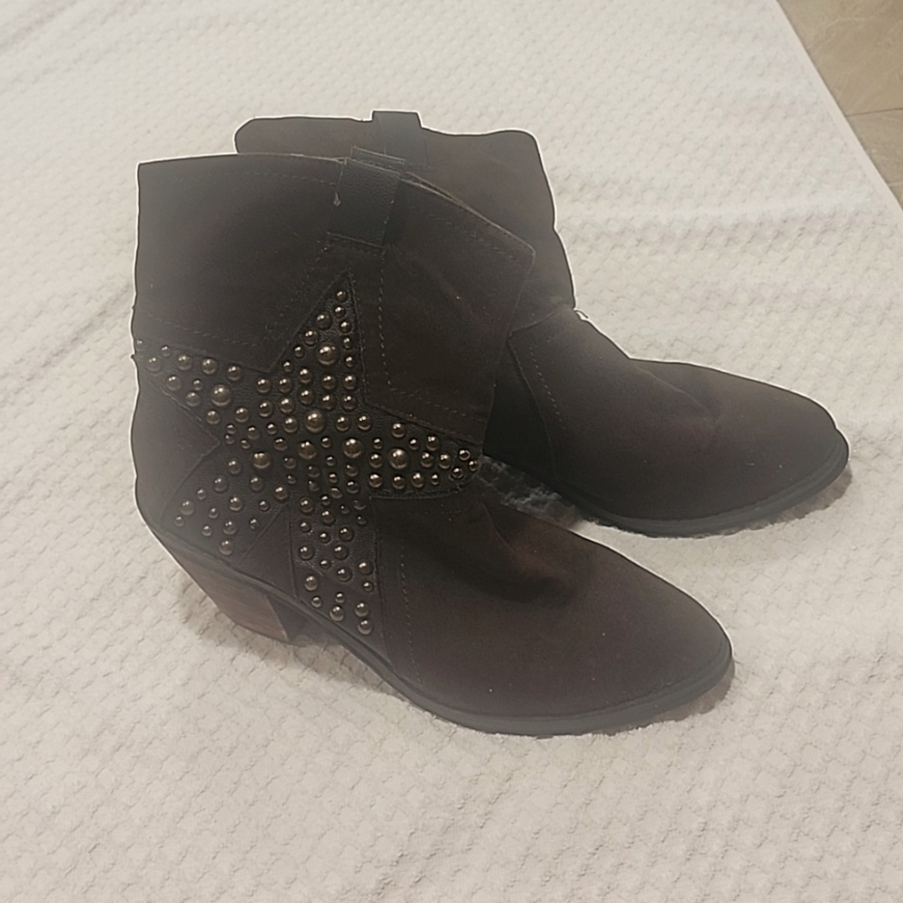 Womens boots